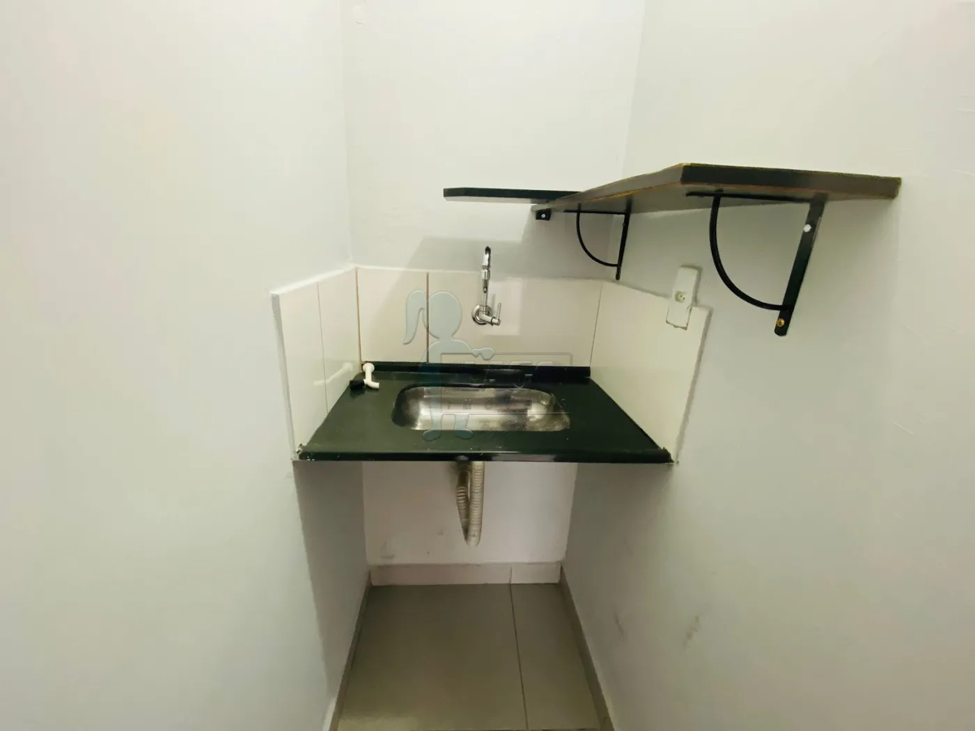 Alugar Casa / Padr&atilde;o em Ribeir&atilde;o Preto R$ 980,00 - Foto 28