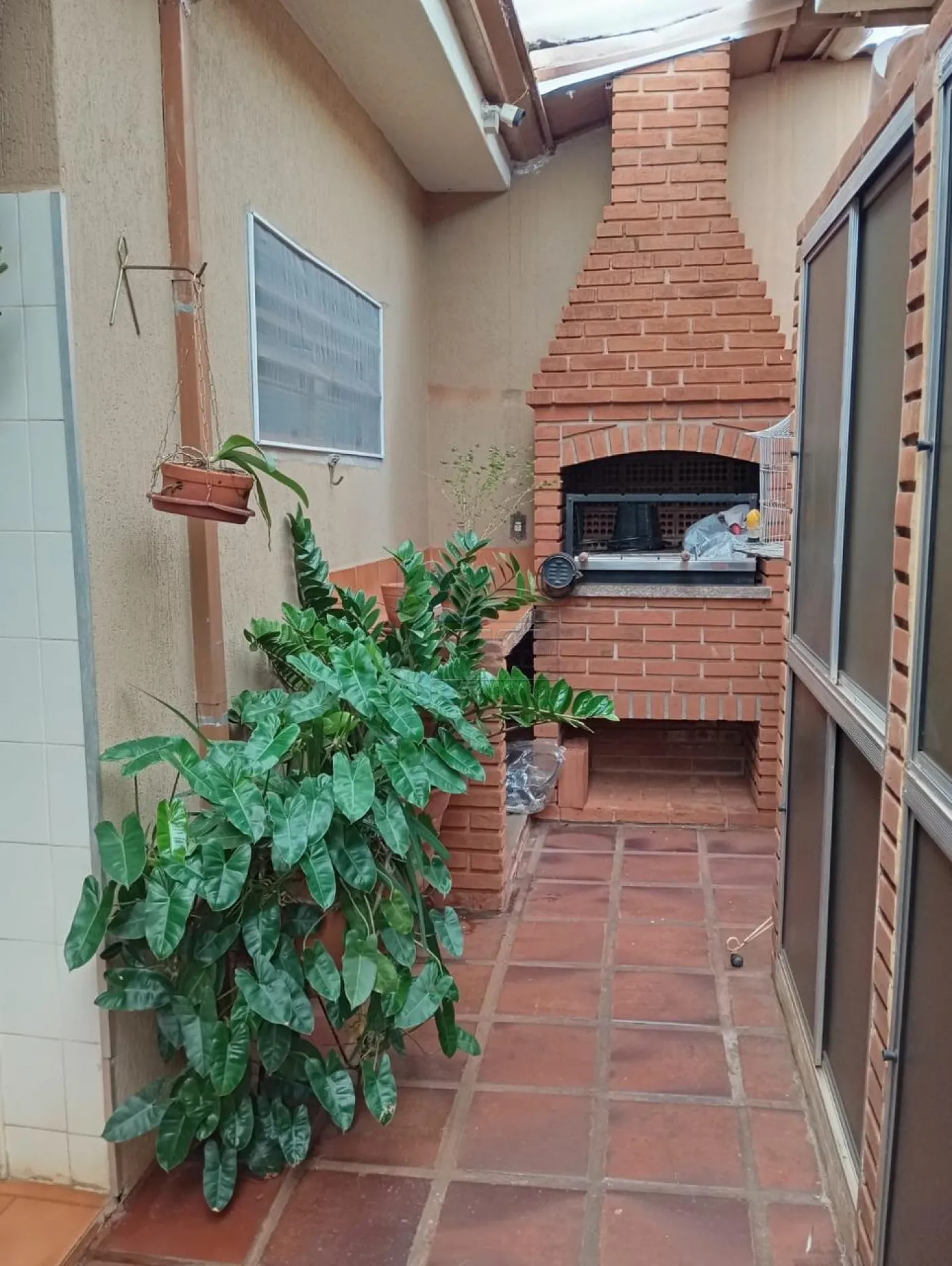 Comprar Casa / Padr&atilde;o em Ribeir&atilde;o Preto R$ 450.000,00 - Foto 5