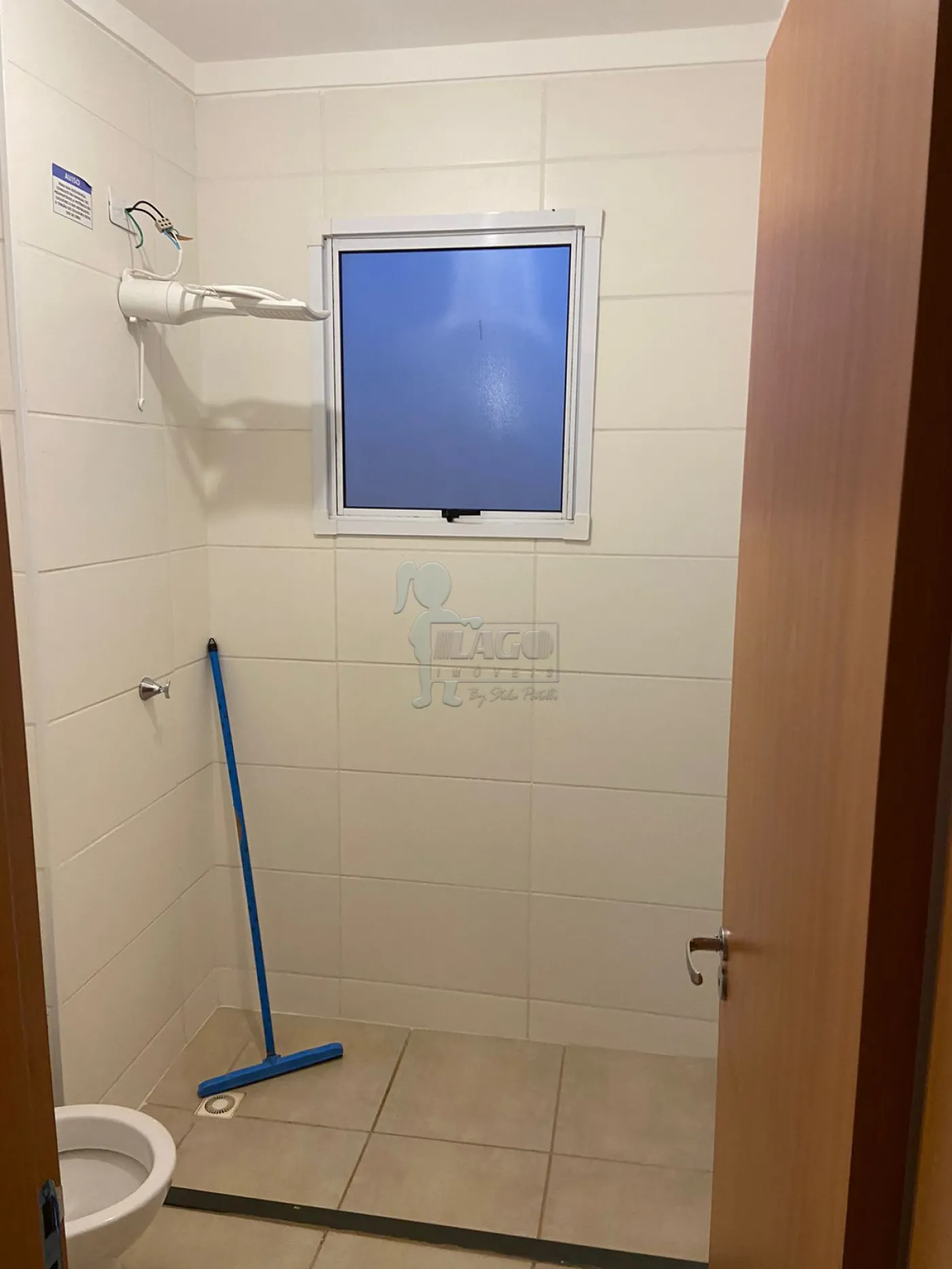 Alugar Apartamento / Padr&atilde;o em Ribeir&atilde;o Preto R$ 750,00 - Foto 16
