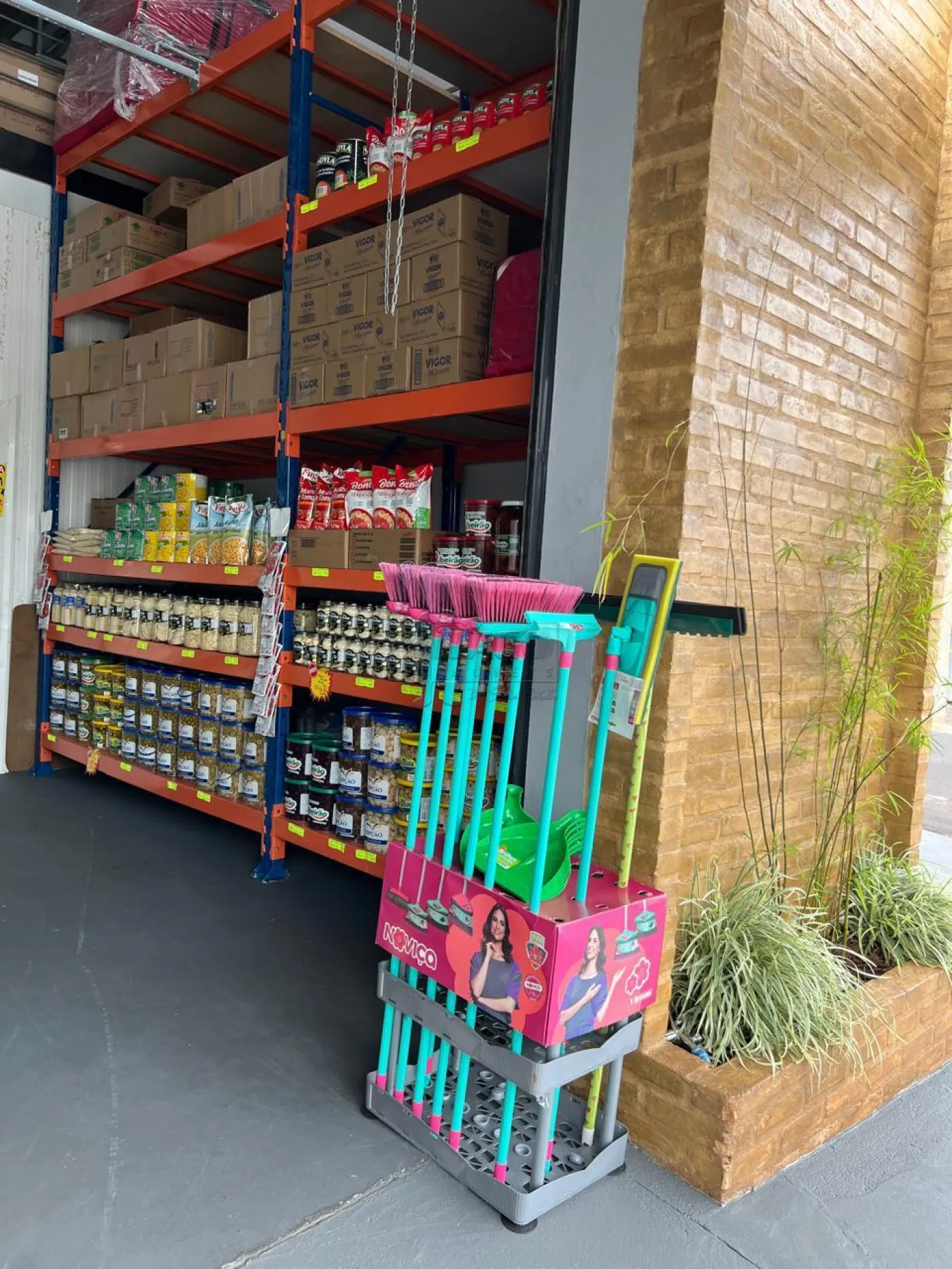 Alugar Comercial padr&atilde;o / Galp&atilde;o - Armaz&eacute;m em Santa Rita do Passa Quatro R$ 5.000,00 - Foto 5