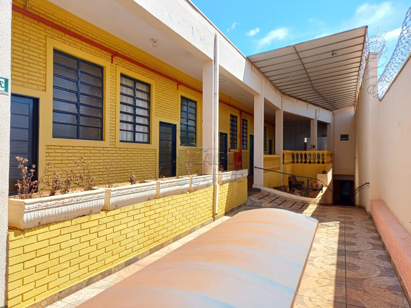 Alugar Comercial padr&atilde;o / Casa comercial em Ribeir&atilde;o Preto R$ 19.000,00 - Foto 1