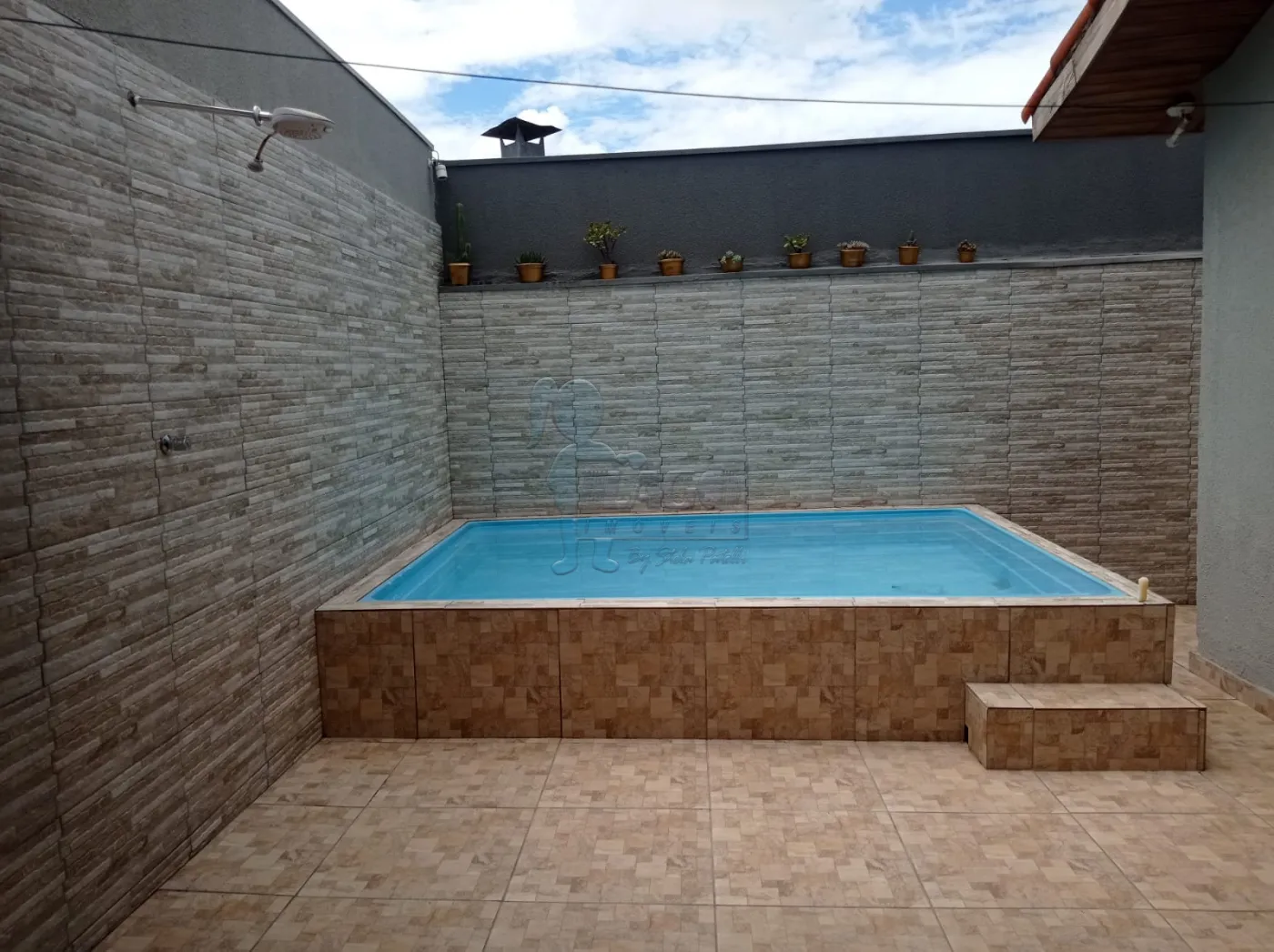 Comprar Casa / Padr&atilde;o em Ribeir&atilde;o Preto R$ 375.000,00 - Foto 4