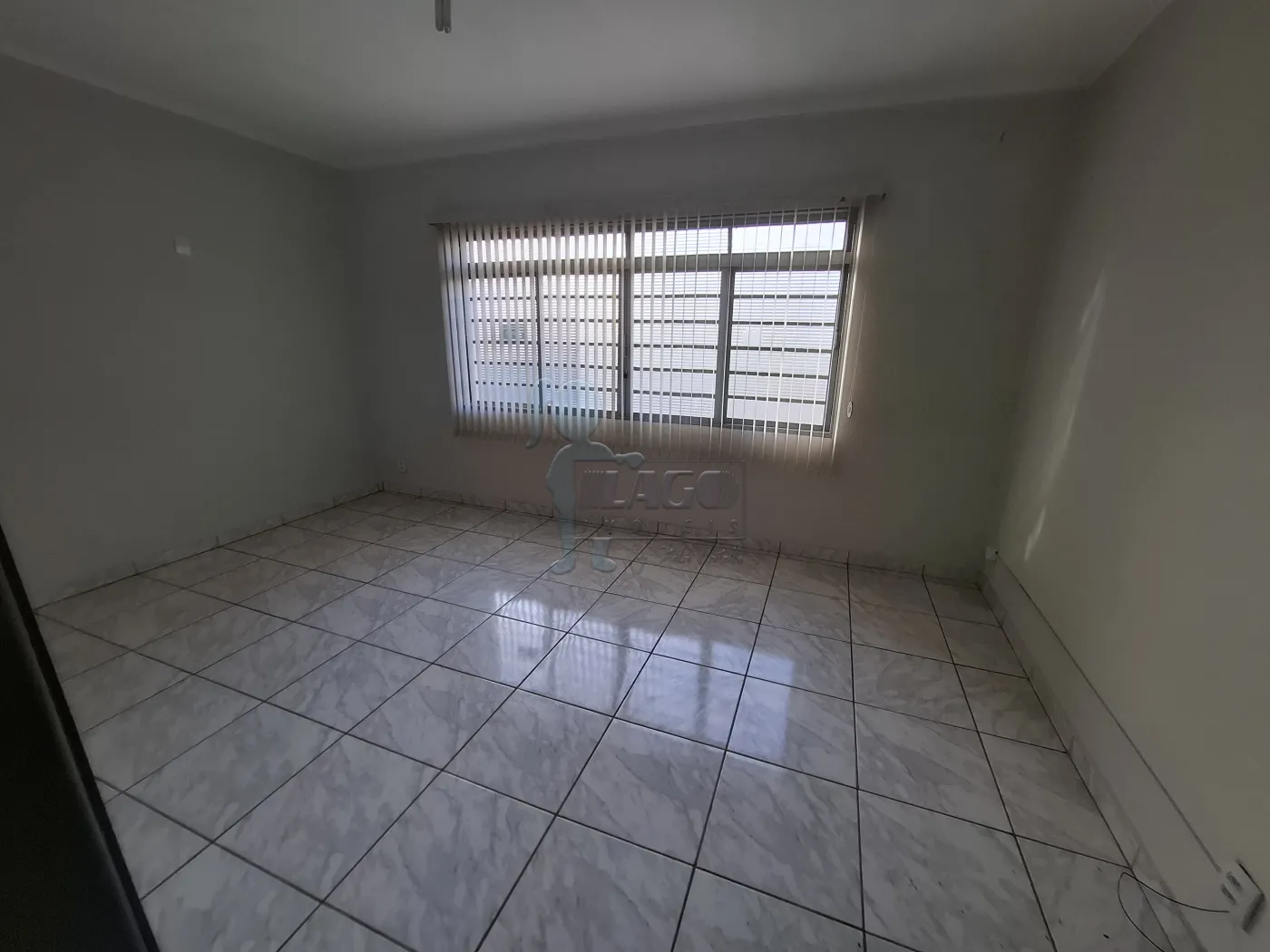 Comprar Casa / Padr&atilde;o em Ribeir&atilde;o Preto R$ 439.000,00 - Foto 2