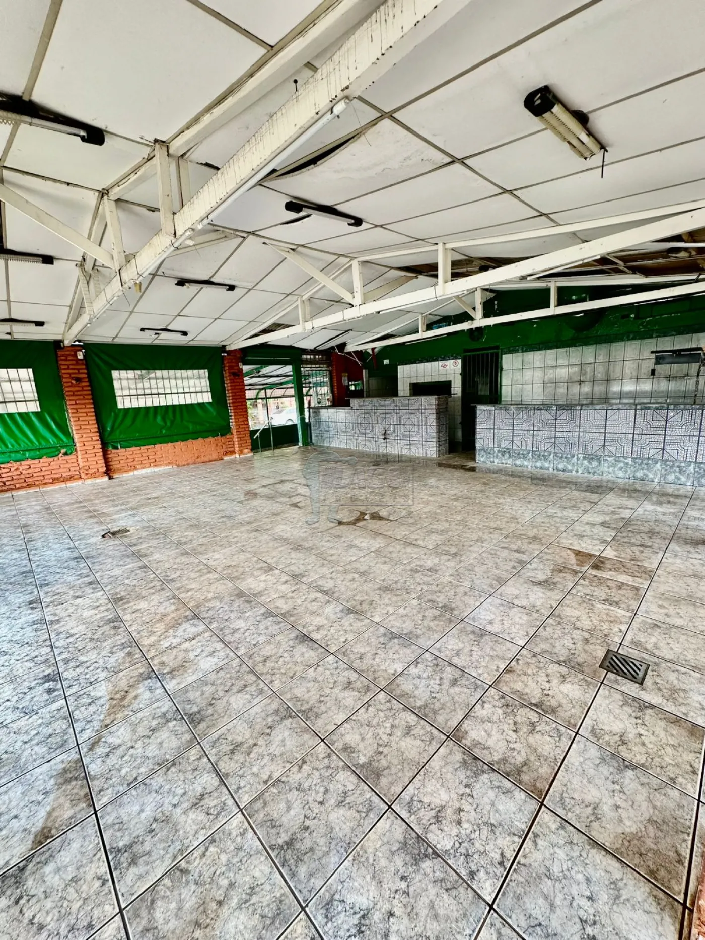 Alugar Comercial padr&atilde;o / Loja em Ribeir&atilde;o Preto R$ 2.000,00 - Foto 1