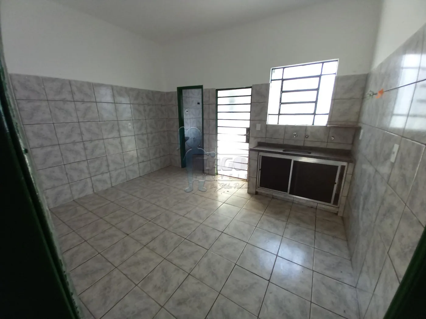 Alugar Casa / Padr&atilde;o em Ribeir&atilde;o Preto R$ 1.100,00 - Foto 3