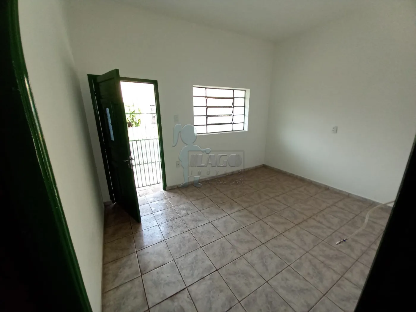 Alugar Casa / Padr&atilde;o em Ribeir&atilde;o Preto R$ 1.100,00 - Foto 2