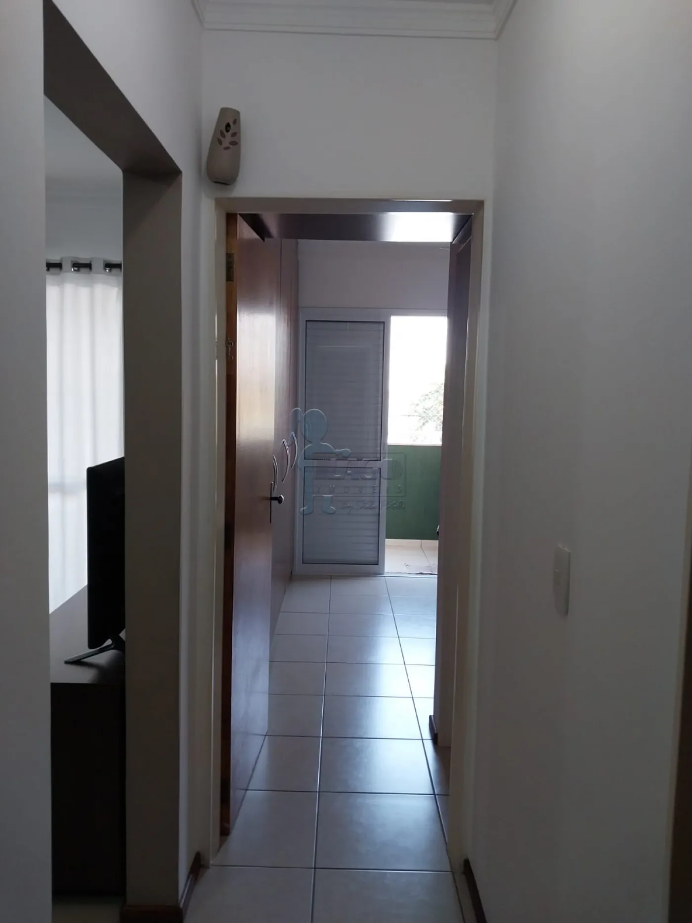 Alugar Apartamento / Padr&atilde;o em Ribeir&atilde;o Preto R$ 1.100,00 - Foto 13