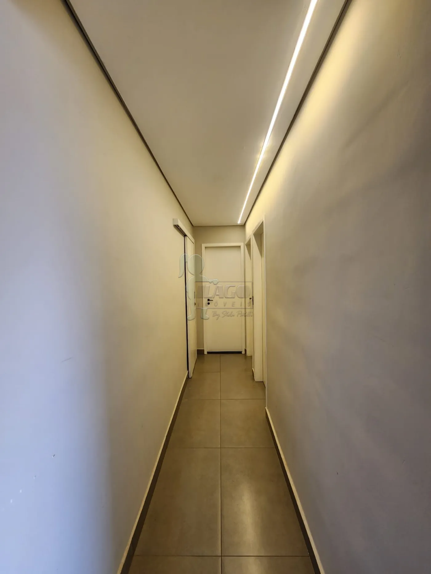 Alugar Apartamento / Padr&atilde;o em Ribeir&atilde;o Preto R$ 850,00 - Foto 2