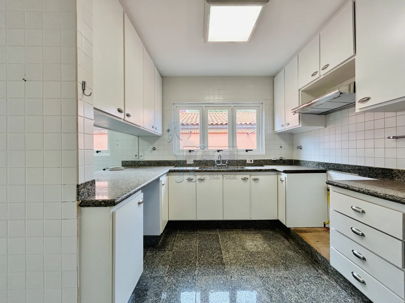 Alugar Casa condom&iacute;nio / Padr&atilde;o em Ribeir&atilde;o Preto R$ 15.990,00 - Foto 28