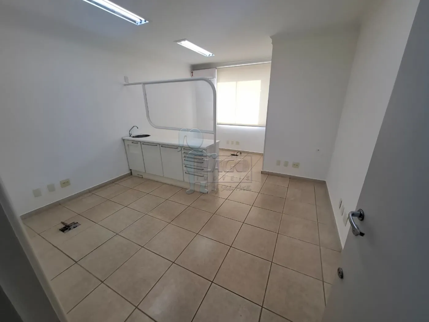 Alugar Comercial condom&iacute;nio / Escrit&oacute;rio - Loja em Ribeir&atilde;o Preto R$ 800,00 - Foto 2