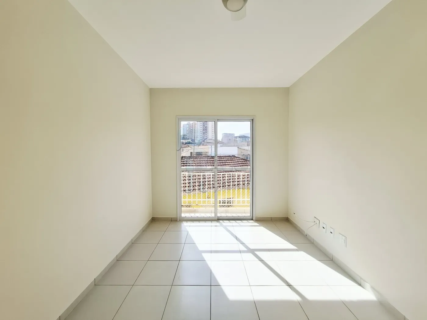 Comprar Apartamento / Padr&atilde;o em Ribeir&atilde;o Preto R$ 220.000,00 - Foto 1