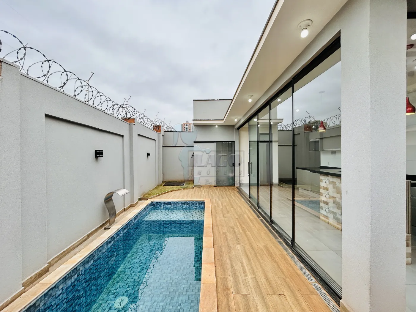 Alugar Casa condom&iacute;nio / Padr&atilde;o em Bonfim Paulista R$ 6.800,00 - Foto 2