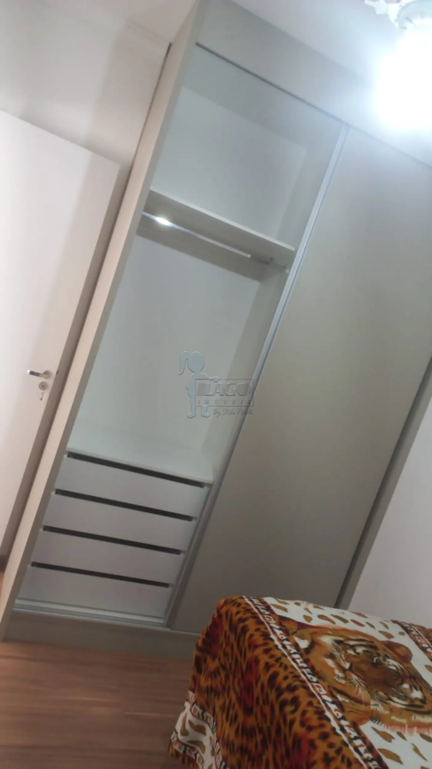 Alugar Apartamento / Padr&atilde;o em Ribeir&atilde;o Preto R$ 1.500,00 - Foto 4