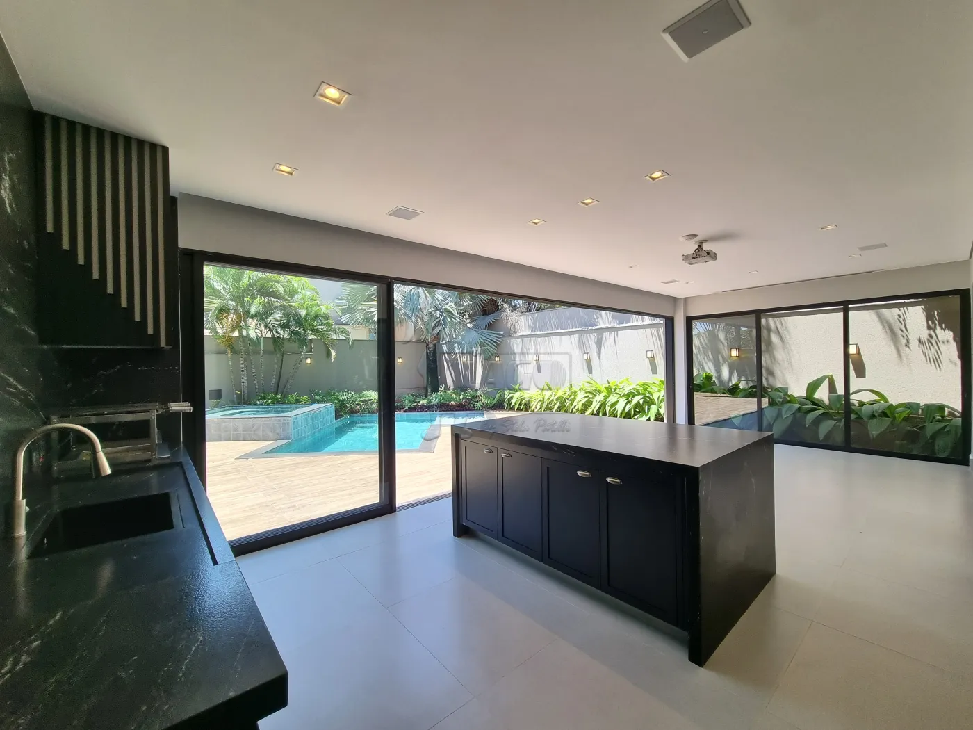 Alugar Casa condom&iacute;nio / Sobrado em Bonfim Paulista R$ 17.000,00 - Foto 15