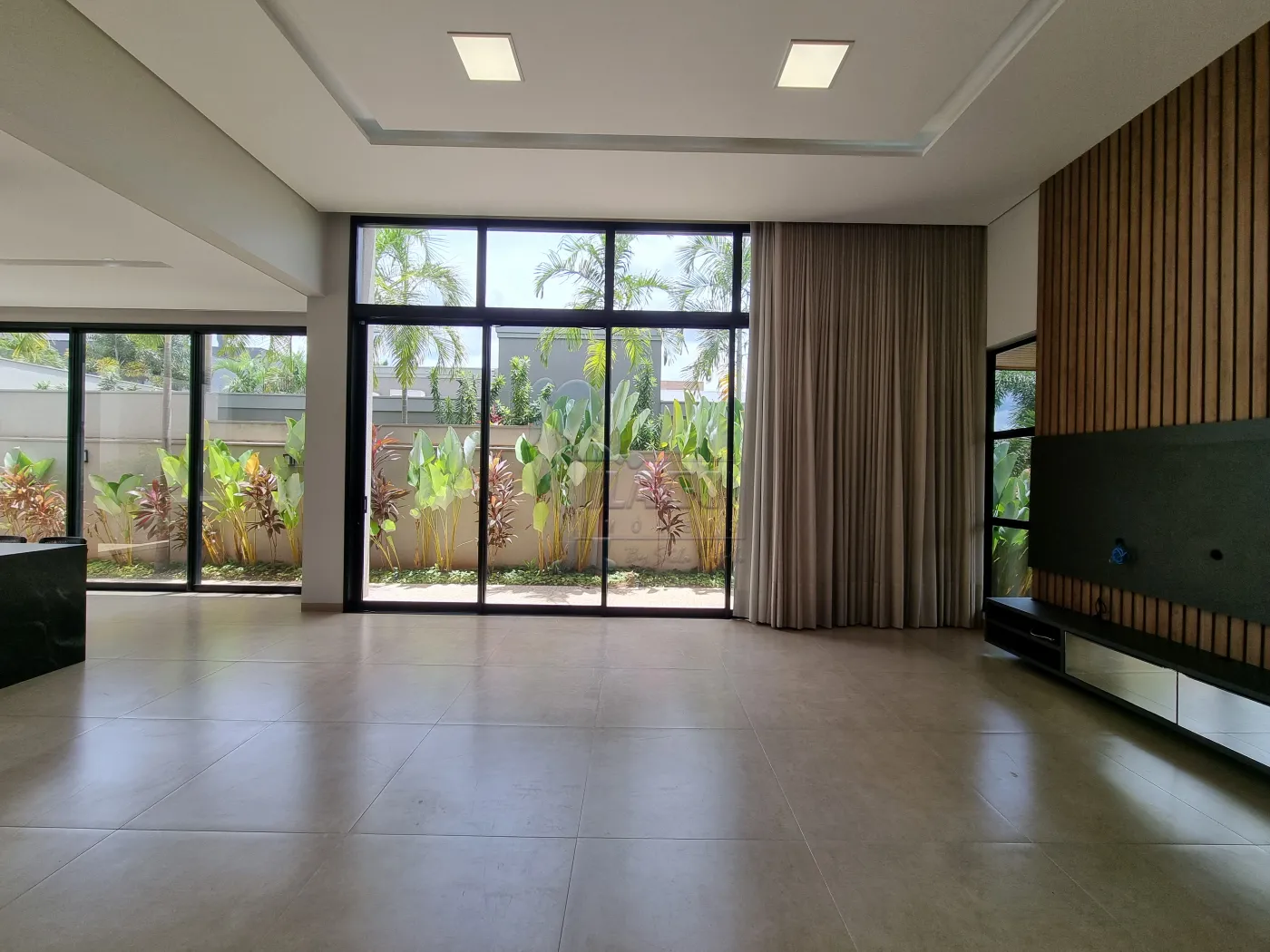 Alugar Casa condom&iacute;nio / Padr&atilde;o em Bonfim Paulista R$ 16.000,00 - Foto 24