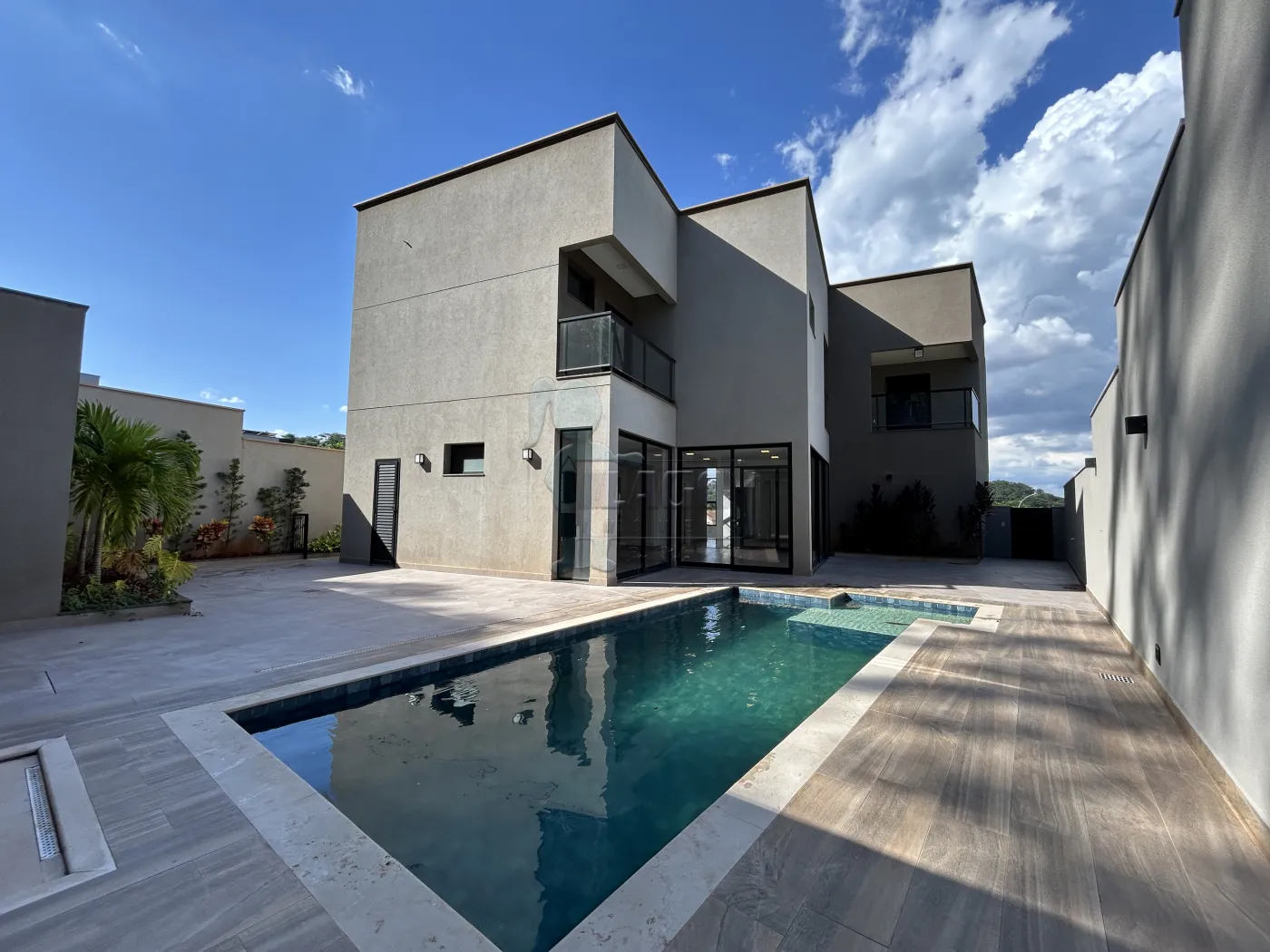 Bonfim Paulista casa condomínio Locacao R$ 17.000,00 Condominio R$1.200,00 4 Dormitorios 4 Suites Area do terreno 565.61m2 Area construida 376.37m2 - foto 1