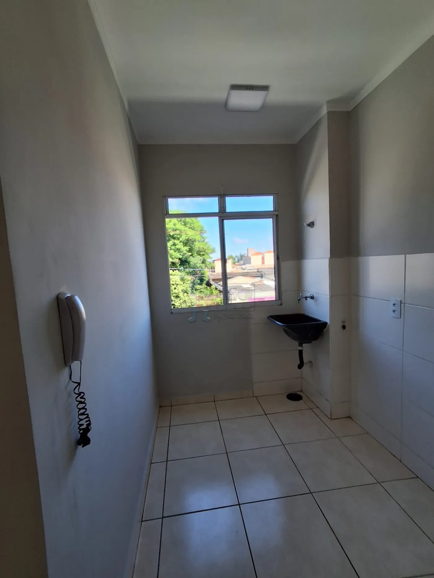 Comprar Apartamento / Padr&atilde;o em Ribeir&atilde;o Preto R$ 150.000,00 - Foto 4