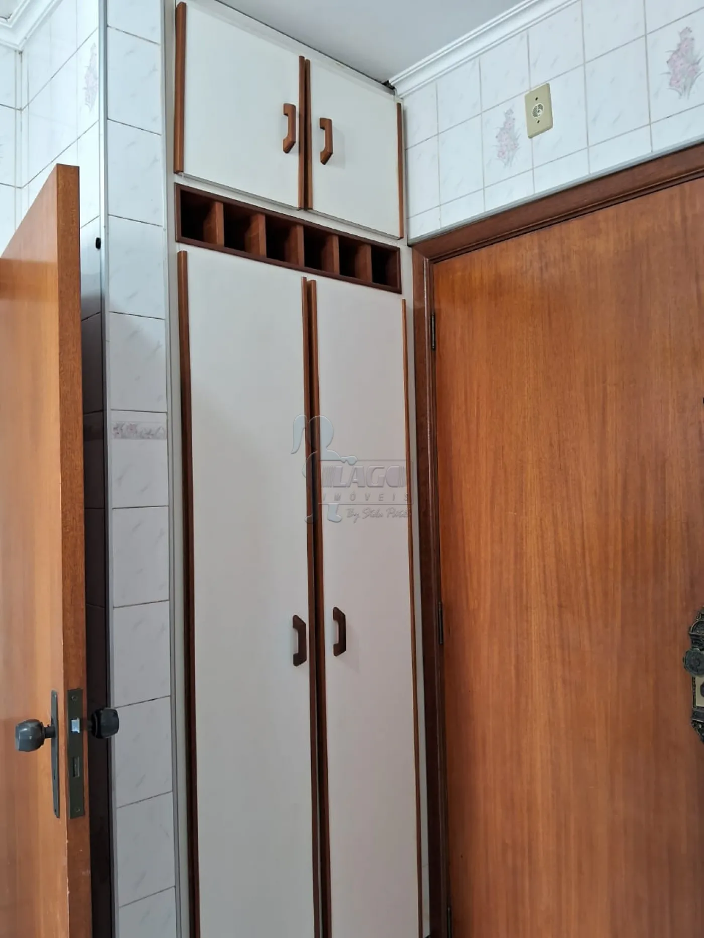 Alugar Apartamento / Padr&atilde;o em Ribeir&atilde;o Preto R$ 1.400,00 - Foto 4