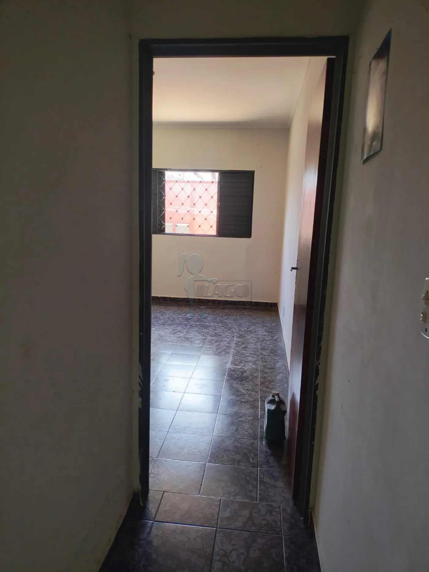 Comprar Casa / Padr&atilde;o em Ribeir&atilde;o Preto R$ 275.000,00 - Foto 3