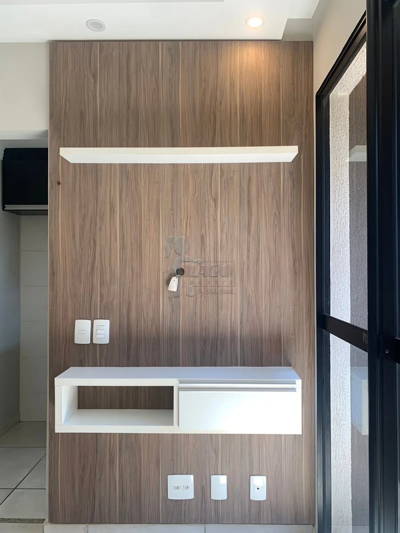 Alugar Apartamento / Padr&atilde;o em Bonfim Paulista R$ 900,00 - Foto 2