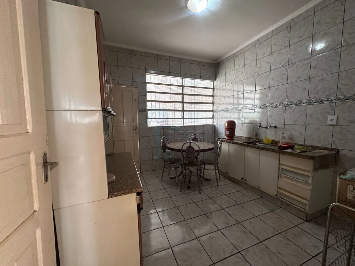 Comprar Casa / Padr&atilde;o em Ribeir&atilde;o Preto R$ 320.000,00 - Foto 3