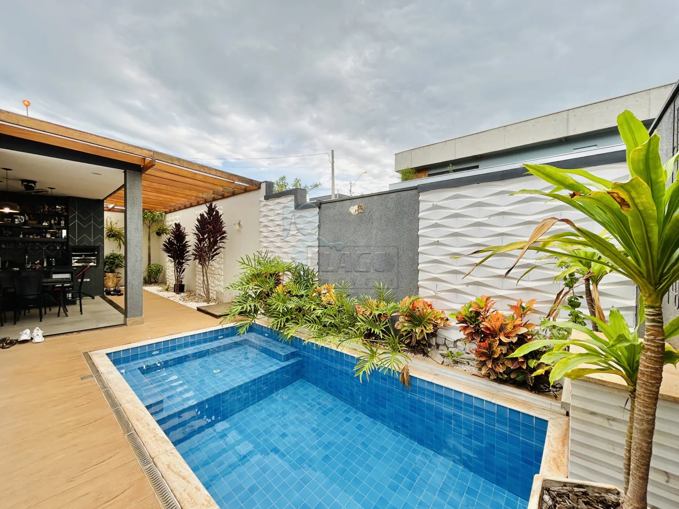 Comprar Casa condom&iacute;nio / Padr&atilde;o em Bonfim Paulista R$ 1.250.000,00 - Foto 1