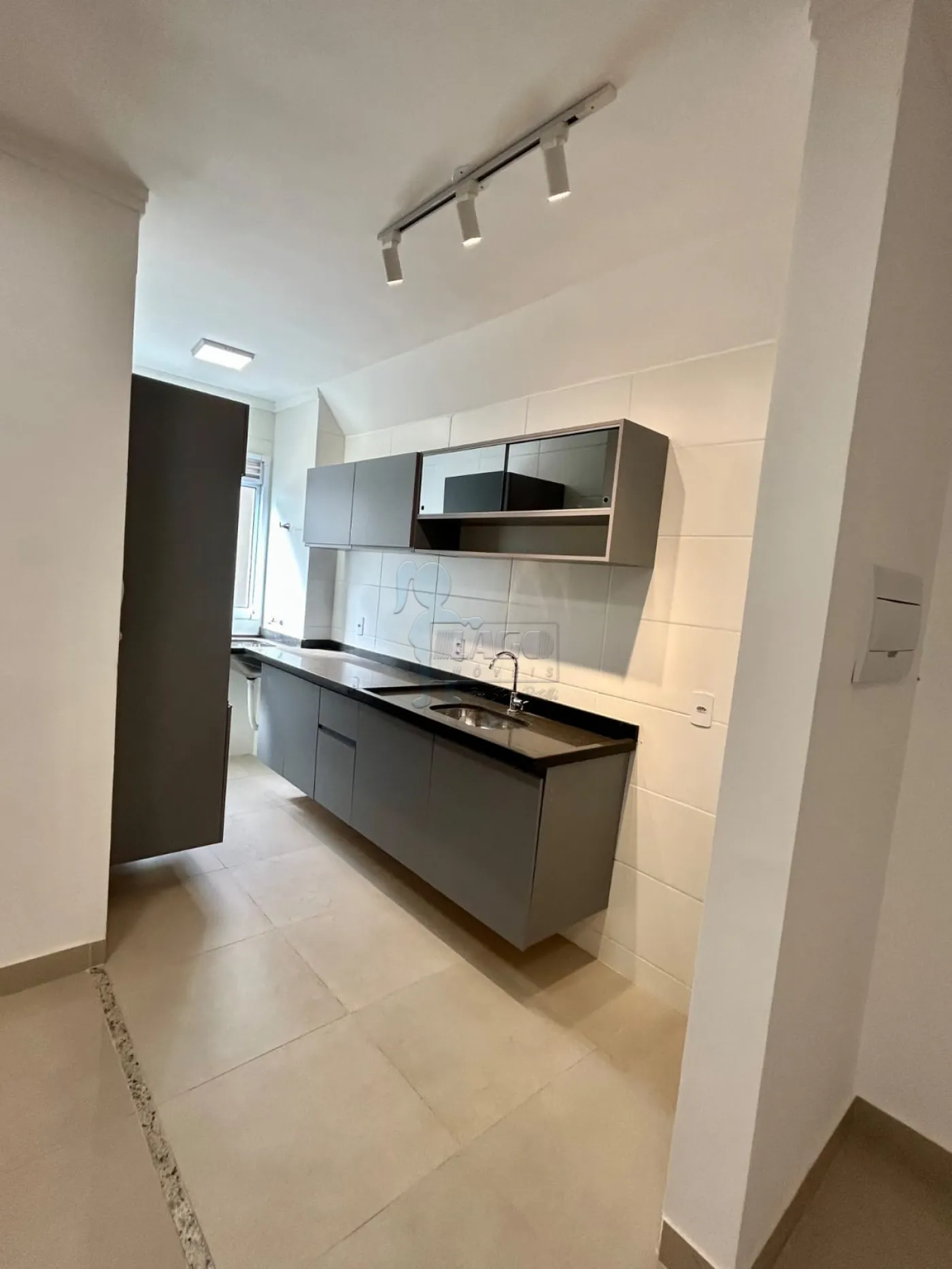 Comprar Apartamento / Padr&atilde;o em Ribeir&atilde;o Preto R$ 169.900,00 - Foto 2