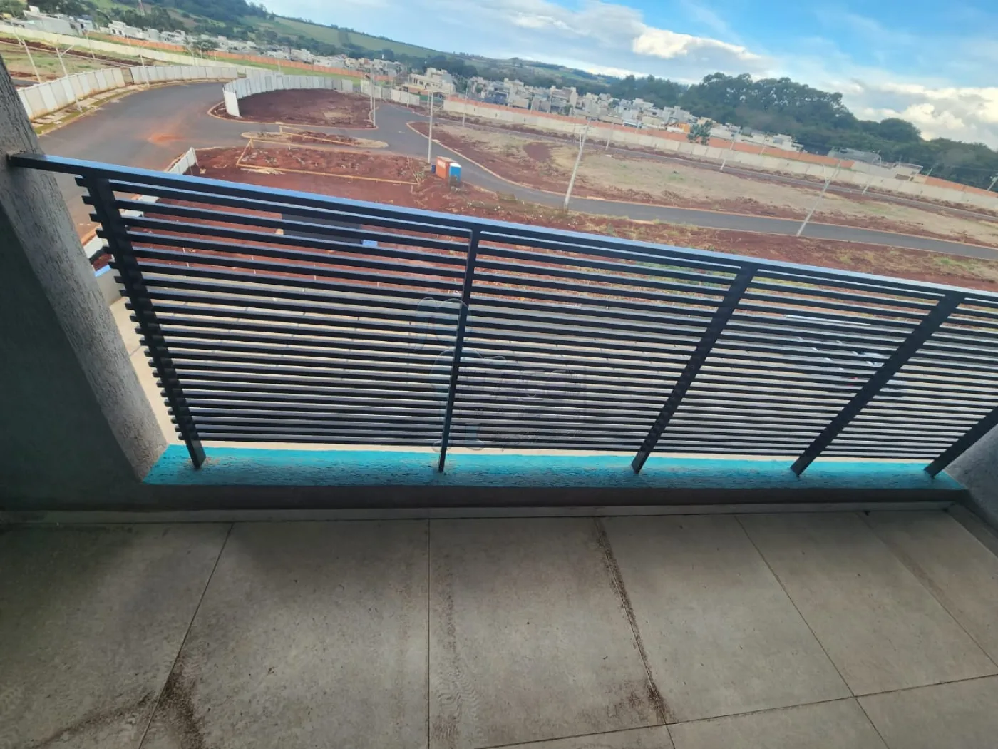 Comprar Apartamento / Padr&atilde;o em Bonfim Paulista R$ 319.000,00 - Foto 3