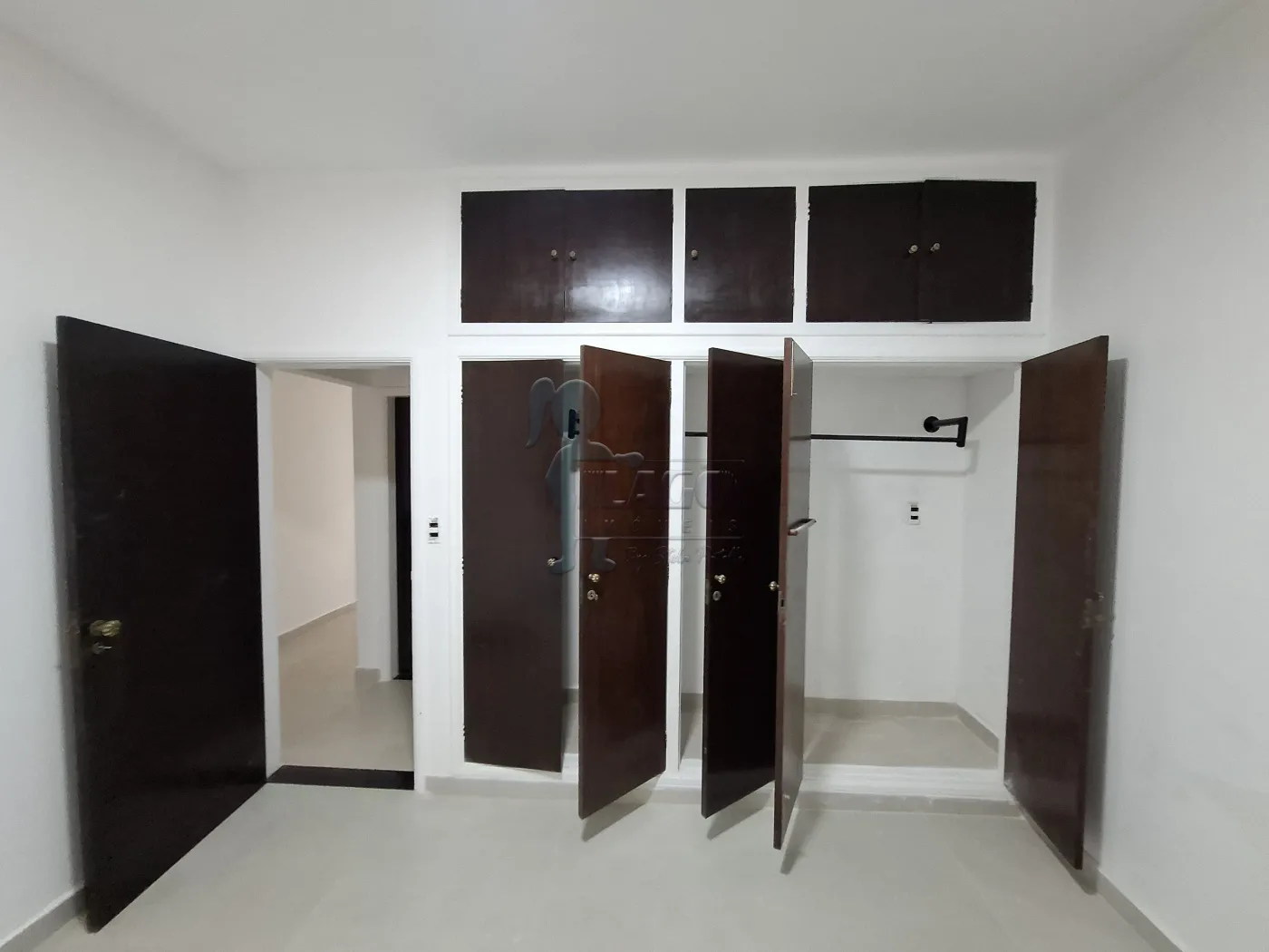 Alugar Casa / Padr&atilde;o em Ribeir&atilde;o Preto R$ 2.600,00 - Foto 10
