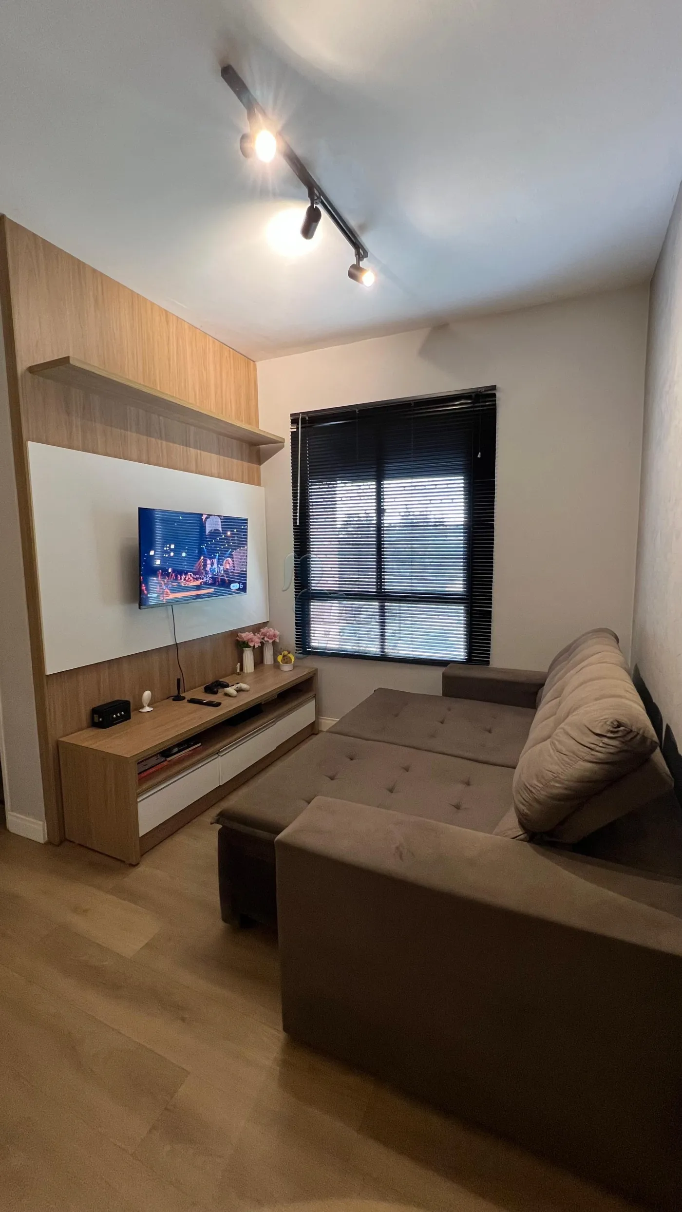 Comprar Apartamento / Padr&atilde;o em Ribeir&atilde;o Preto R$ 300.000,00 - Foto 1