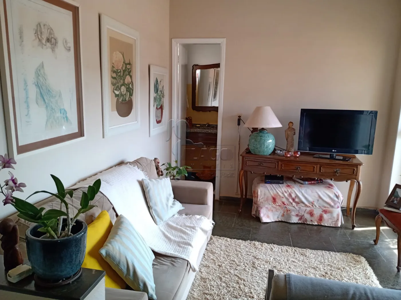 Comprar Apartamento / Padr&atilde;o em Ribeir&atilde;o Preto R$ 325.000,00 - Foto 1