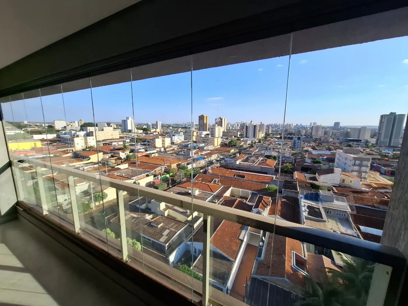 Alugar Apartamento / Padr&atilde;o em Ribeir&atilde;o Preto R$ 2.800,00 - Foto 4