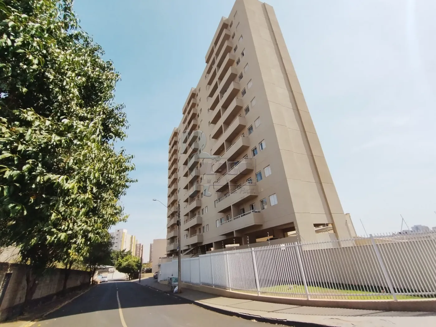 Comprar Apartamento / Padr&atilde;o em Ribeir&atilde;o Preto R$ 250.000,00 - Foto 3