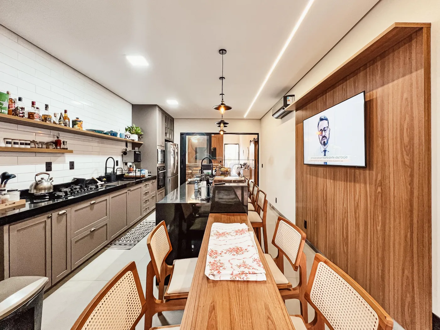 Comprar Casa condom&iacute;nio / Padr&atilde;o em Bonfim Paulista R$ 1.290.000,00 - Foto 1