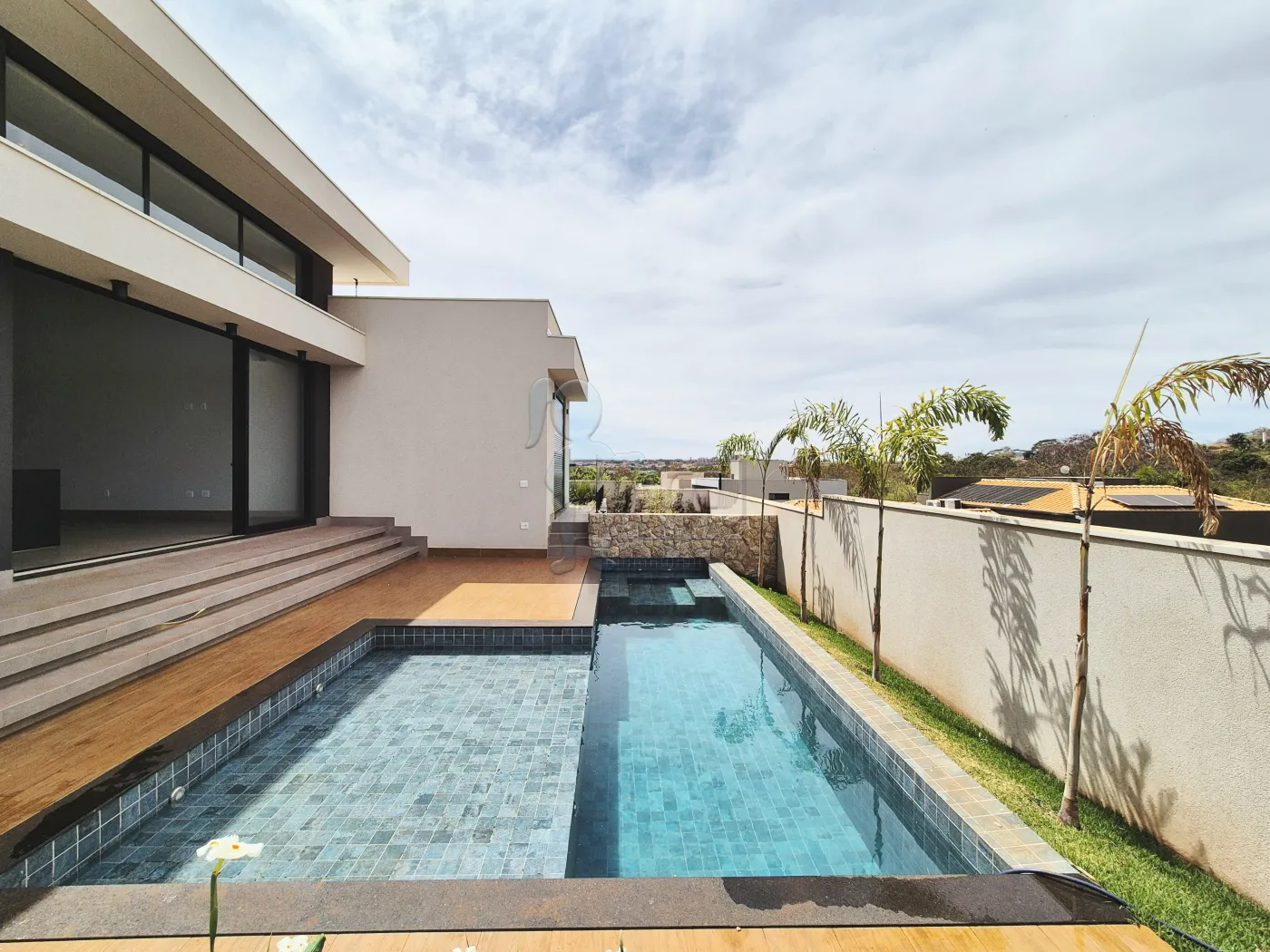 Alugar Casa condom&iacute;nio / Padr&atilde;o em Bonfim Paulista R$ 16.000,00 - Foto 2