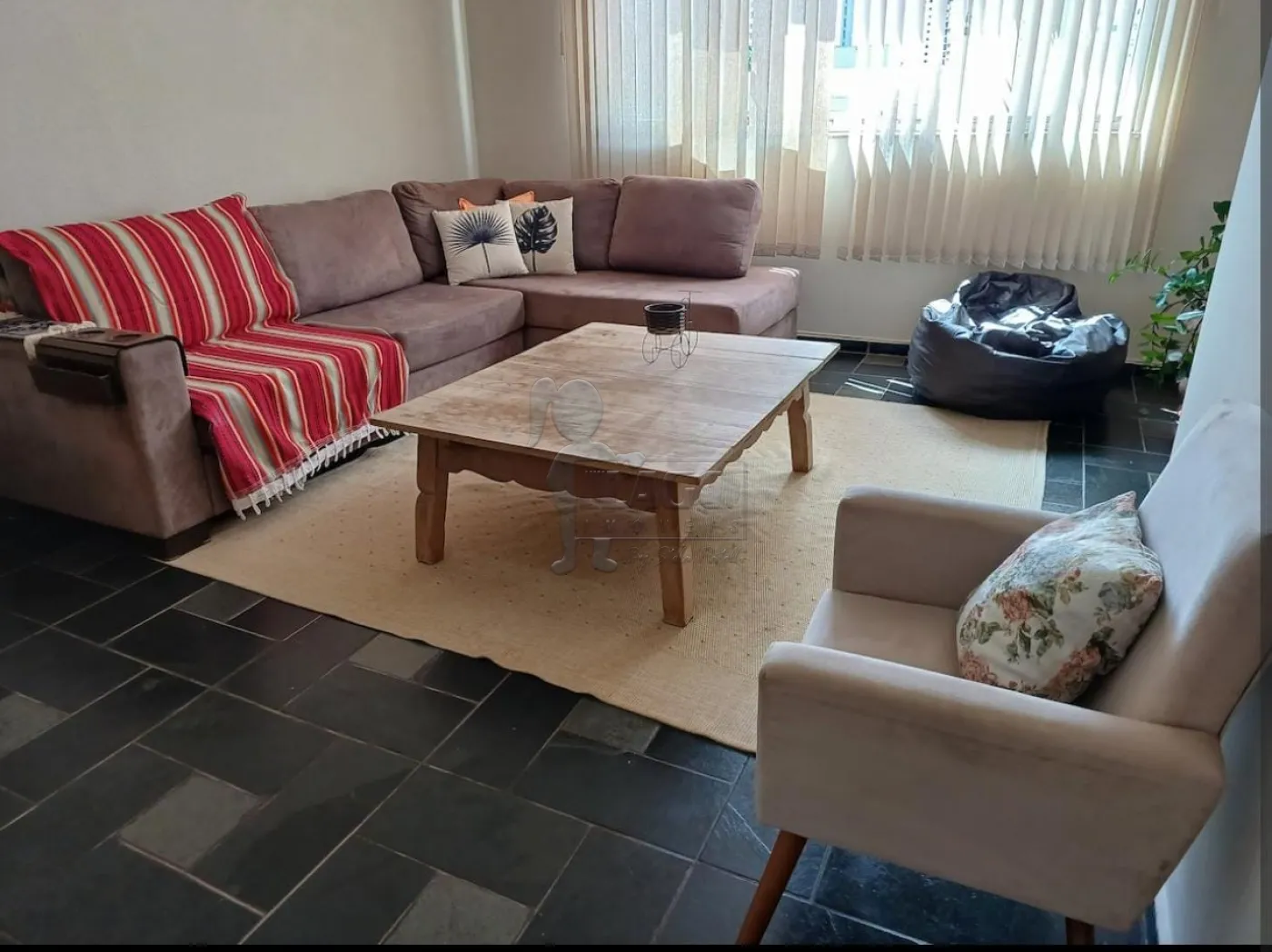Comprar Apartamento / Padr&atilde;o em Ribeir&atilde;o Preto R$ 289.000,00 - Foto 3