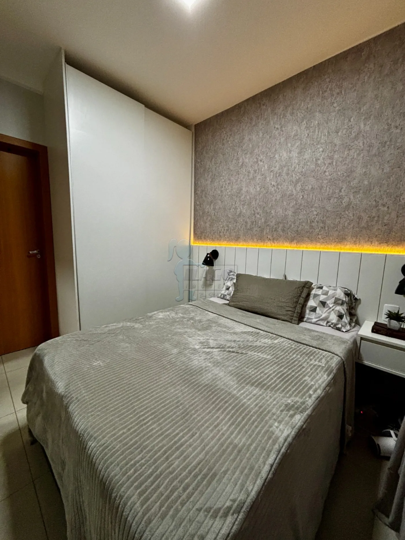 Comprar Apartamento / Padr&atilde;o em Bonfim Paulista R$ 299.000,00 - Foto 5