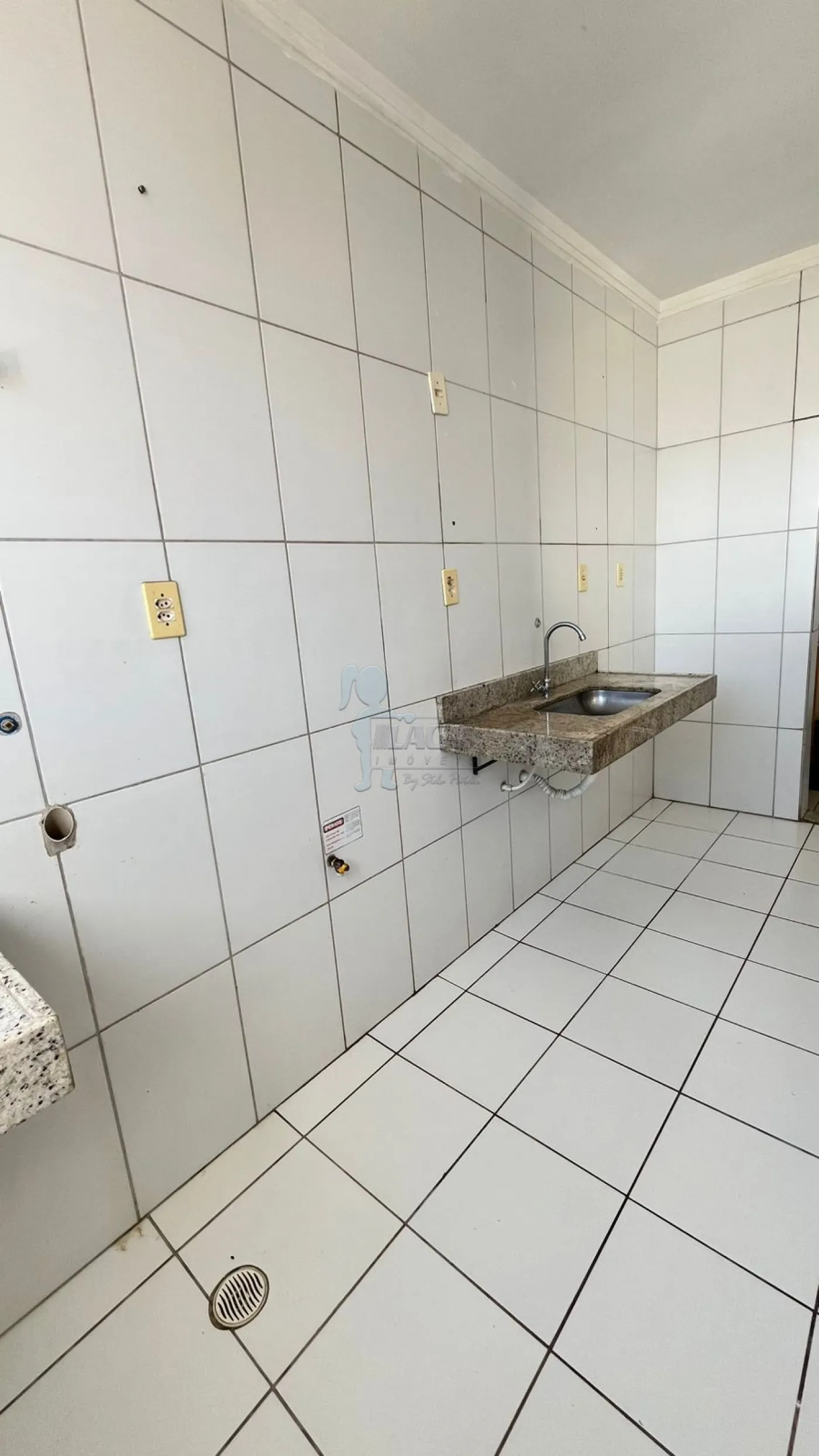 Alugar Apartamento / Padr&atilde;o em Ribeir&atilde;o Preto R$ 1.000,00 - Foto 17