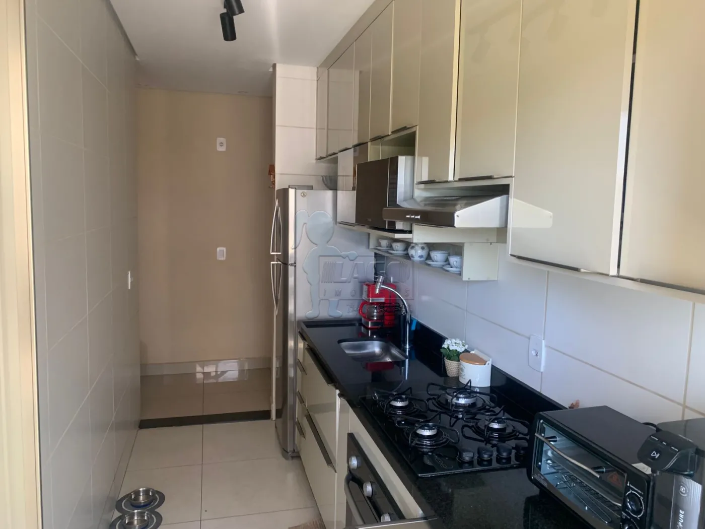 Comprar Apartamento / Padr&atilde;o em Ribeir&atilde;o Preto R$ 320.000,00 - Foto 2