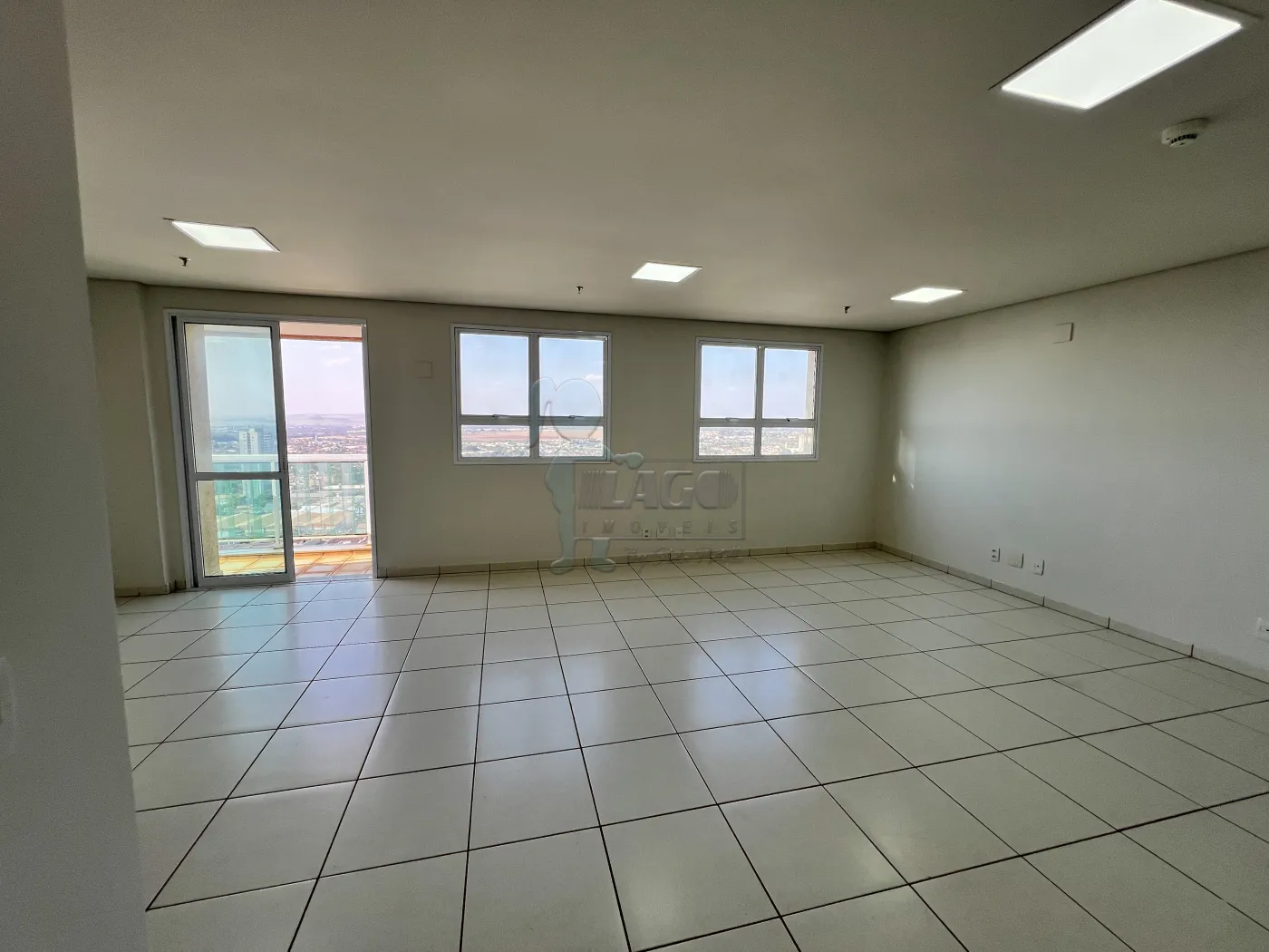 Comprar Comercial condom&iacute;nio / Escrit&oacute;rio - Loja em Ribeir&atilde;o Preto R$ 350.000,00 - Foto 1