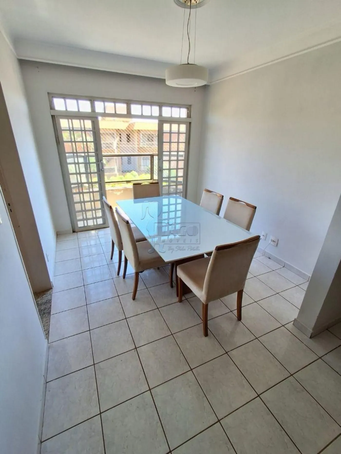 Alugar Apartamento / Padr&atilde;o em Ribeir&atilde;o Preto R$ 900,00 - Foto 4