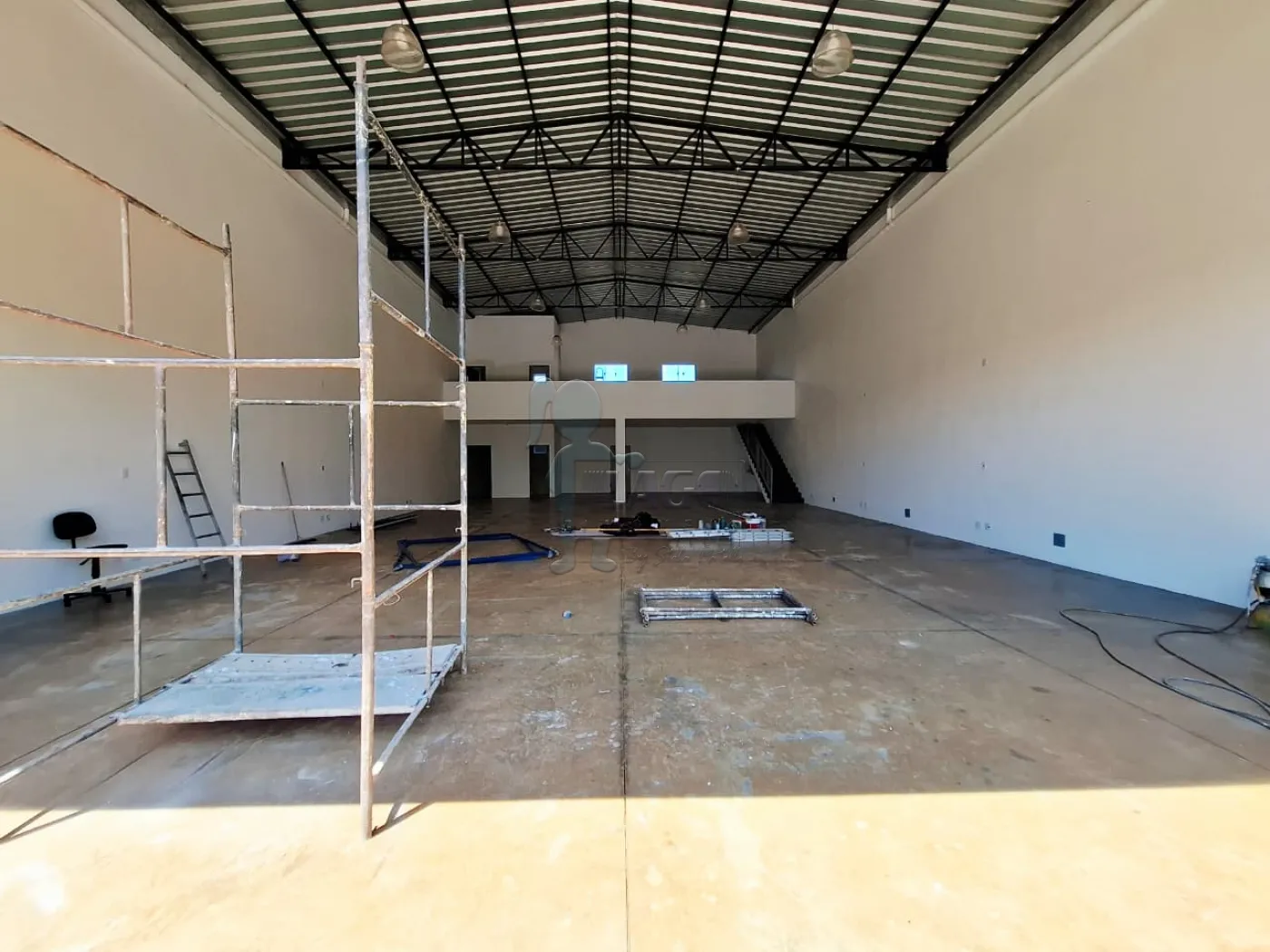 Alugar Comercial padr&atilde;o / Galp&atilde;o - Armaz&eacute;m em Ribeir&atilde;o Preto R$ 8.000,00 - Foto 1