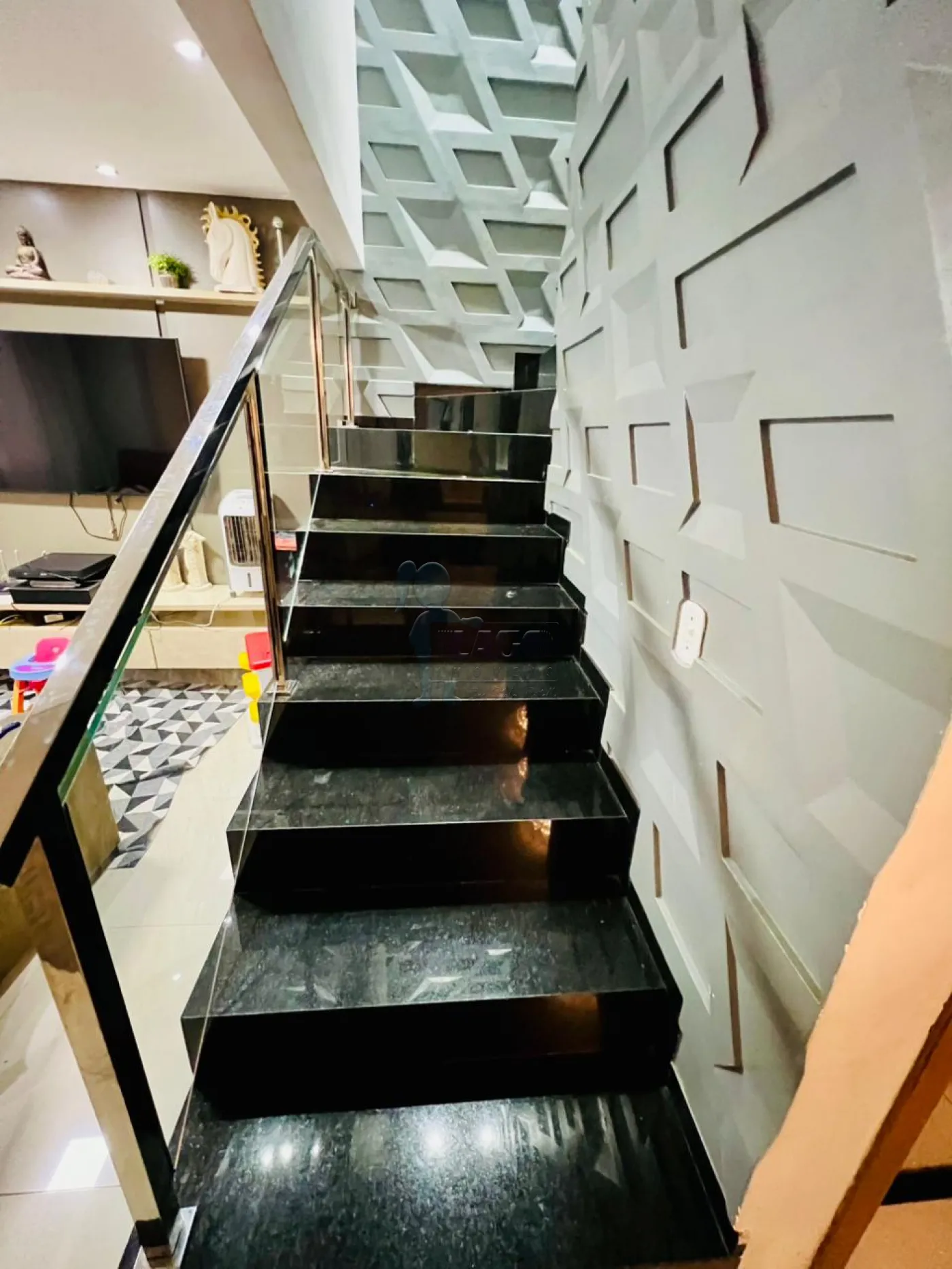 Comprar Casa condom&iacute;nio / Sobrado em Ribeir&atilde;o Preto R$ 850.000,00 - Foto 13