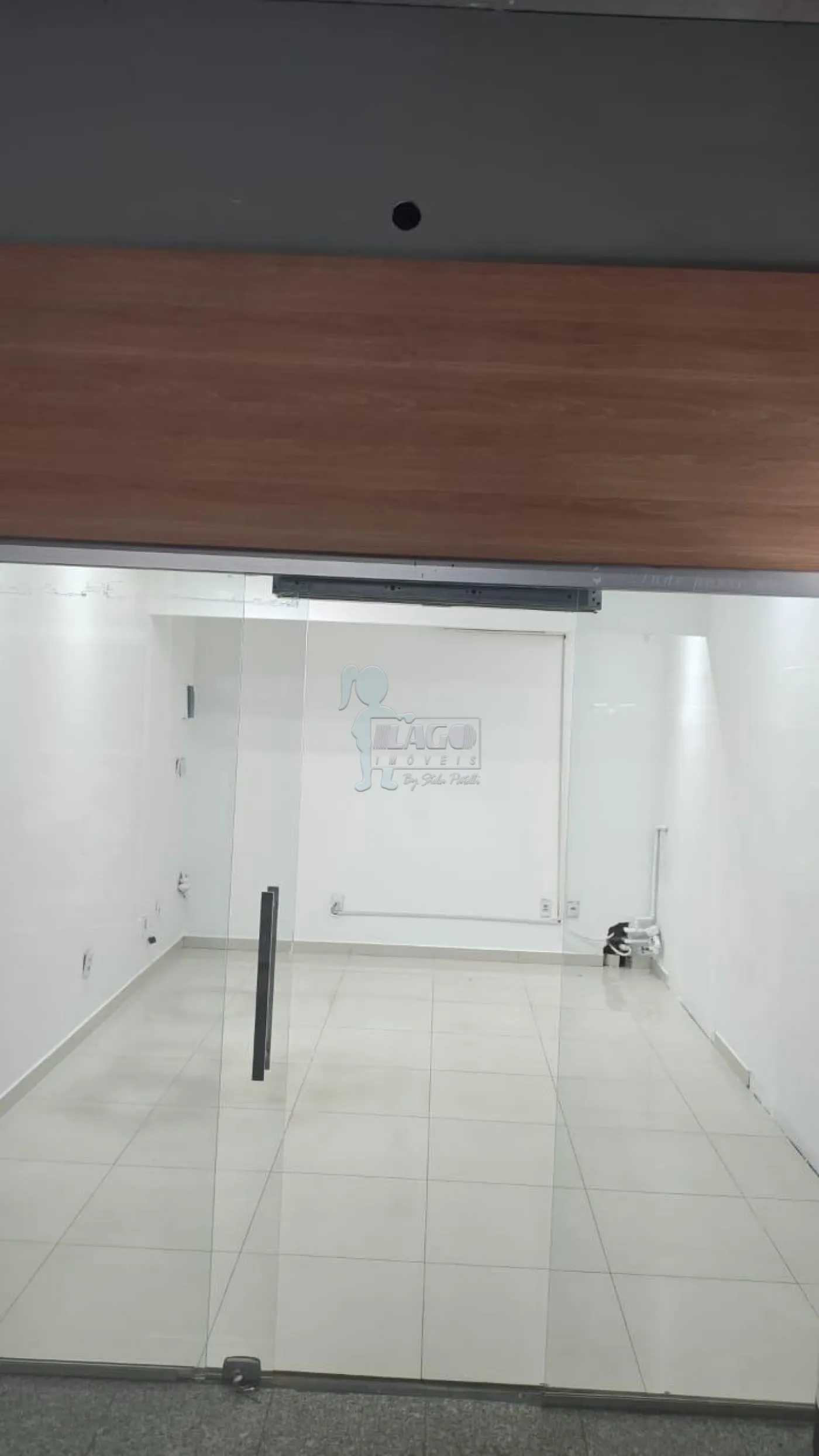 Alugar Comercial condom&iacute;nio / Escrit&oacute;rio - Loja em Ribeir&atilde;o Preto R$ 1.600,00 - Foto 1