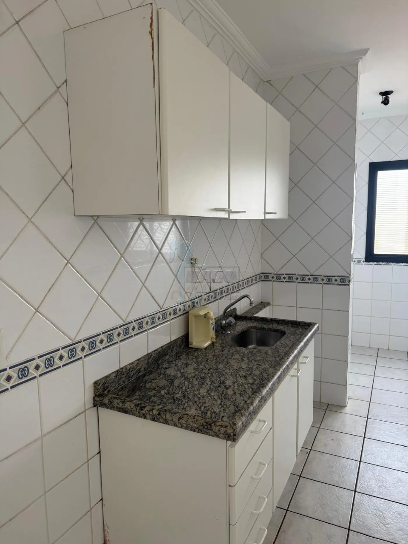 Alugar Apartamento / Padr&atilde;o em Ribeir&atilde;o Preto R$ 1.500,00 - Foto 4