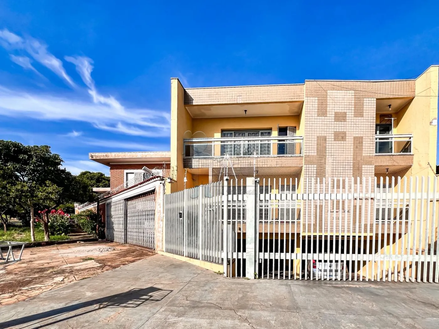 Alugar Apartamento / Padr&atilde;o em Ribeir&atilde;o Preto R$ 1.100,00 - Foto 2