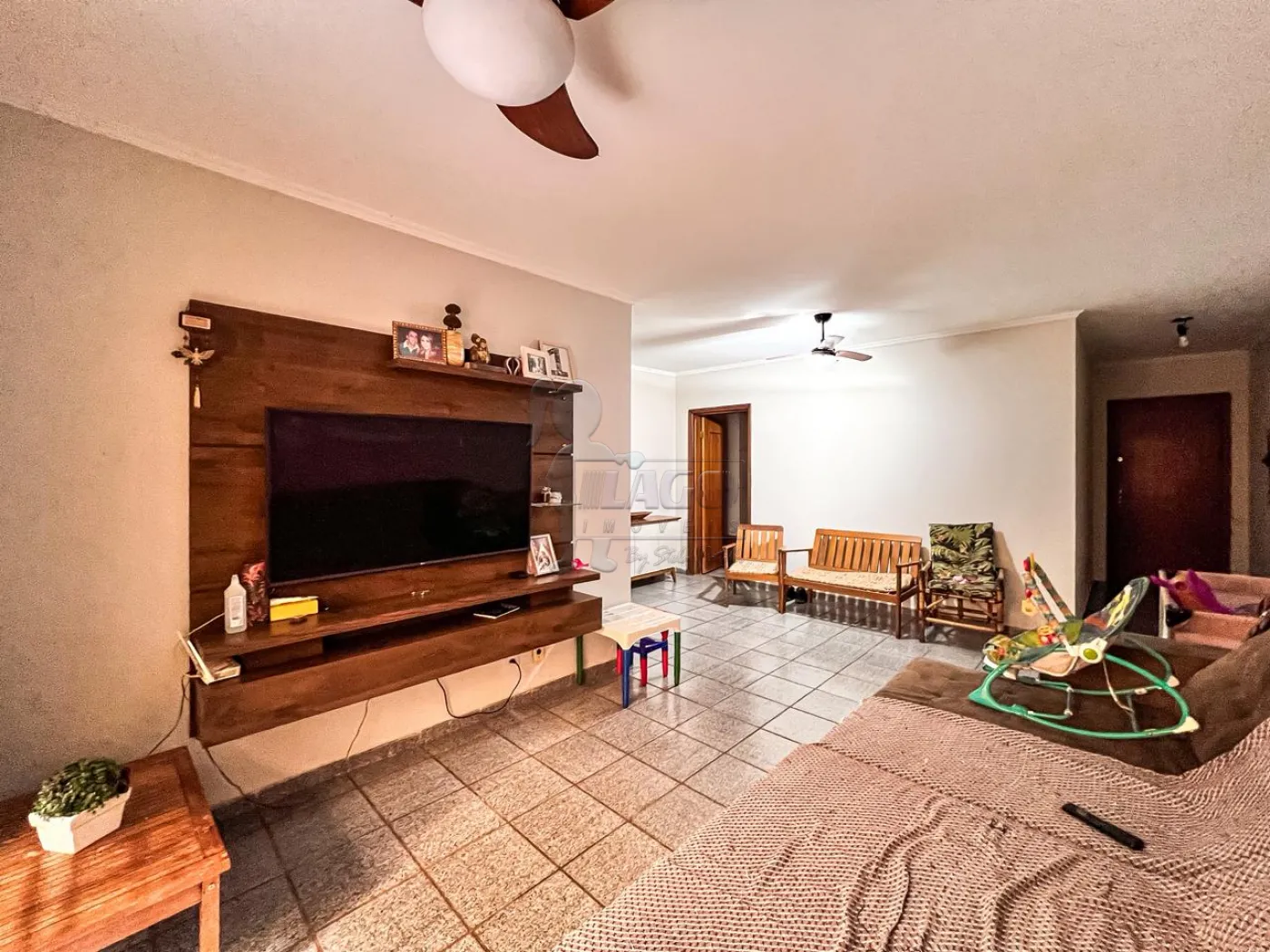 Alugar Apartamento / Padr&atilde;o em Ribeir&atilde;o Preto R$ 1.100,00 - Foto 4