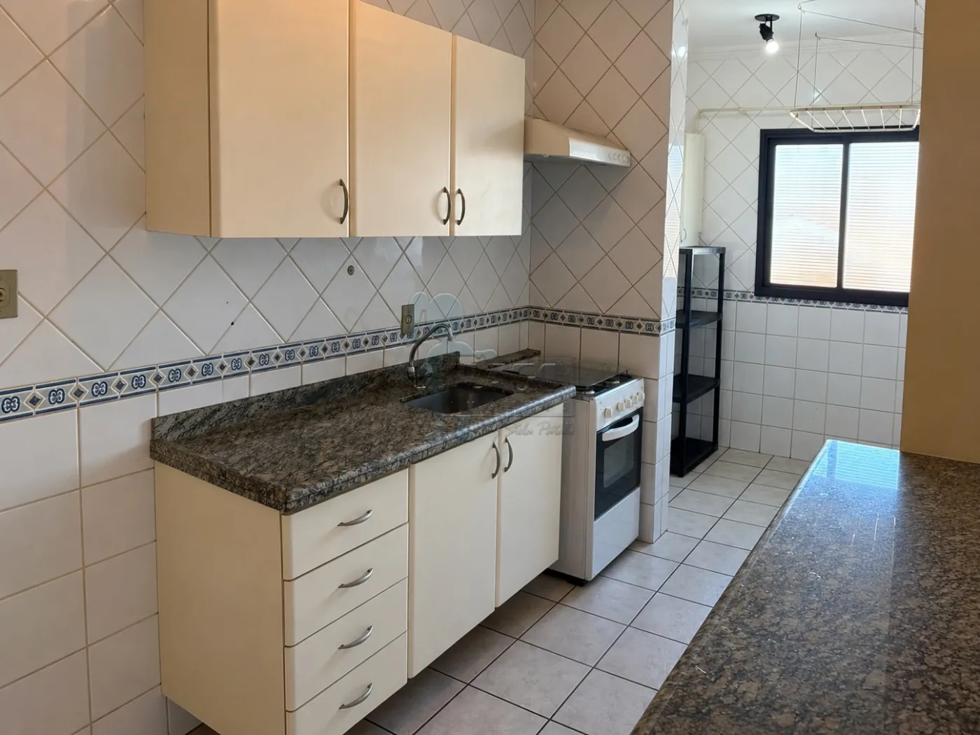 Alugar Apartamento / Kitnet em Ribeir&atilde;o Preto R$ 1.200,00 - Foto 5