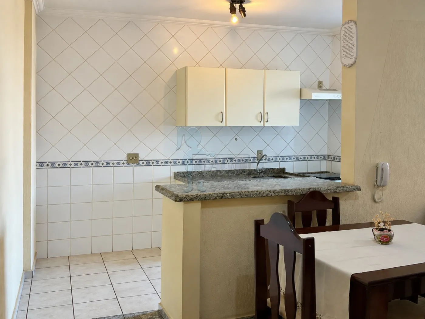 Alugar Apartamento / Kitnet em Ribeir&atilde;o Preto R$ 1.200,00 - Foto 3