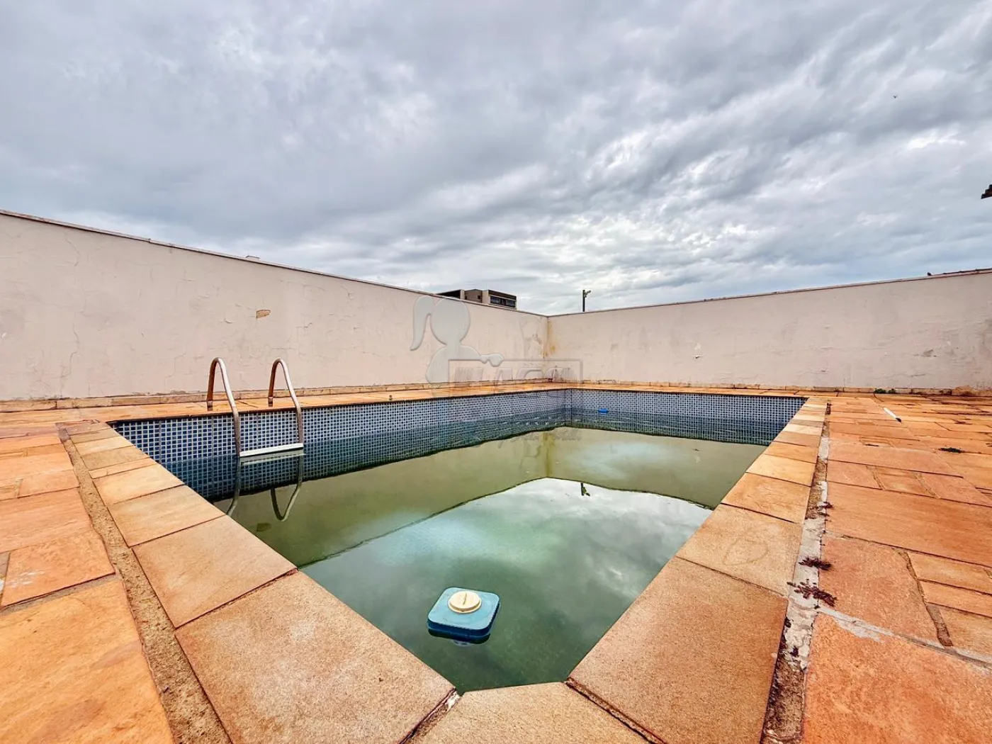Alugar Casa / Padr&atilde;o em Ribeir&atilde;o Preto R$ 5.000,00 - Foto 1